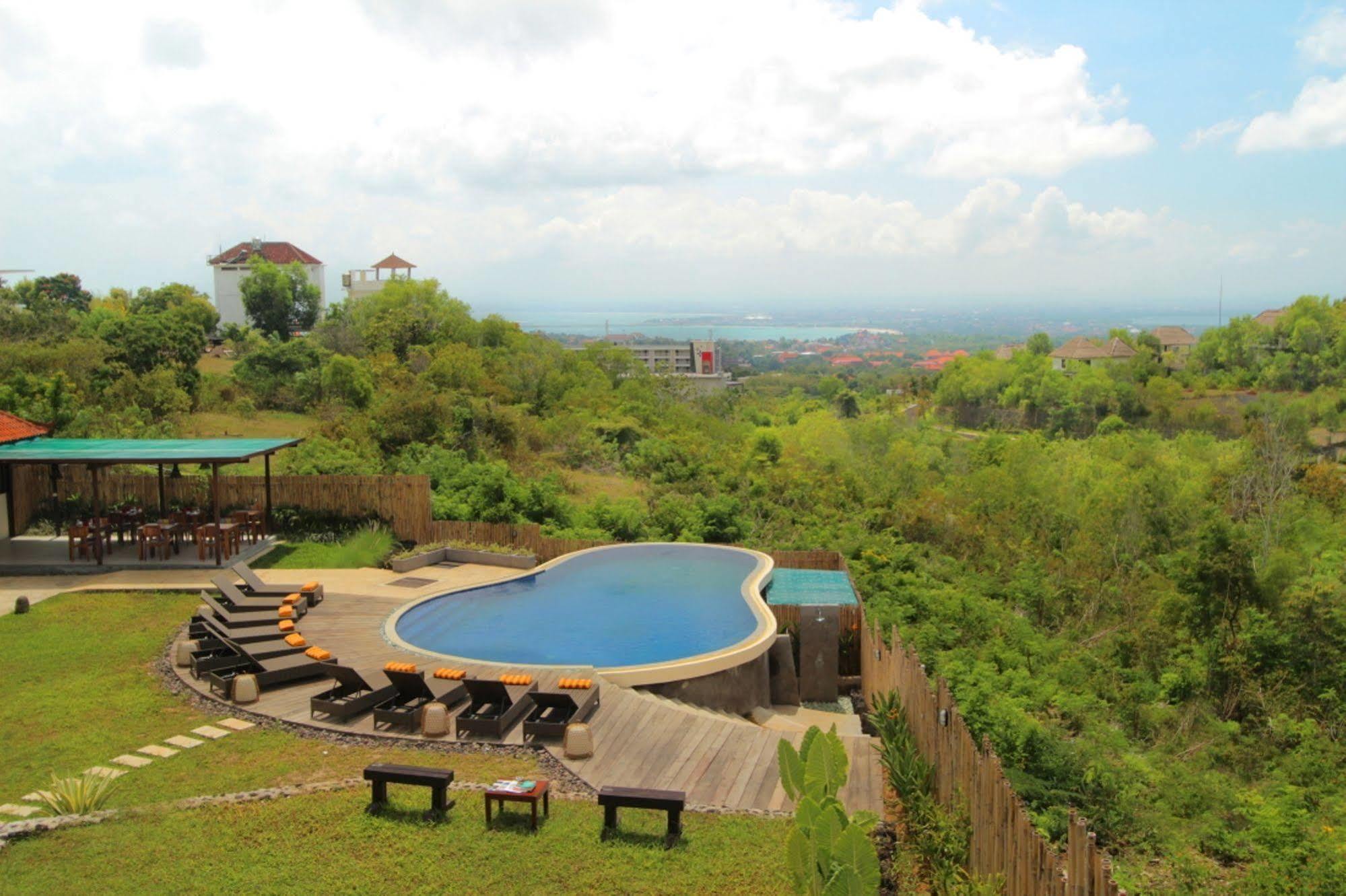The Kirana Ungasan Villa Jimbaran  Exterior photo